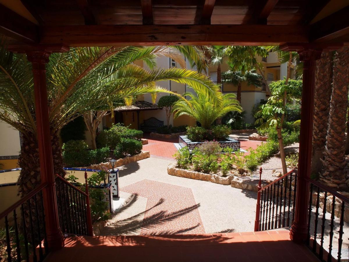 Sunny Apartment Aldea Del Mar Near The Sea تورّيفيِخا الغرفة الصورة